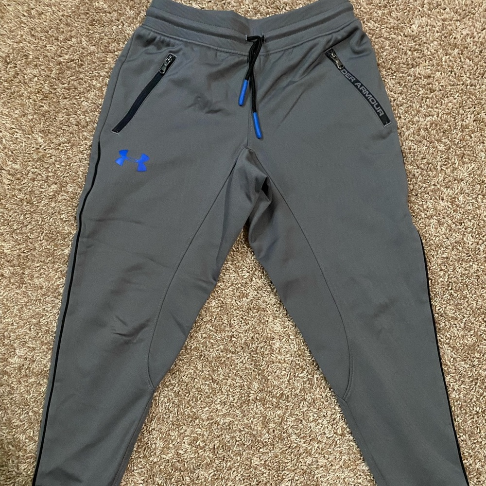 Youth under Armour pants